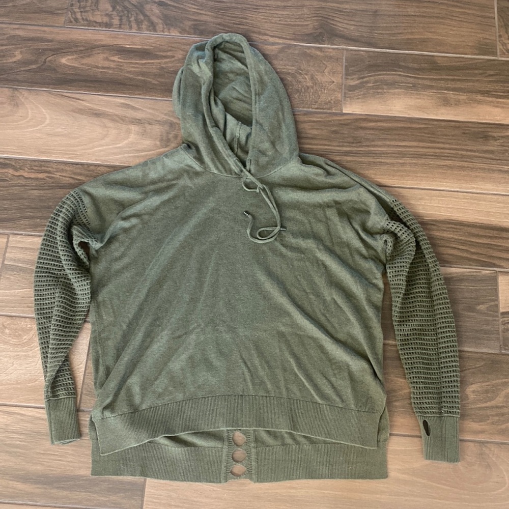 Stitches and Stripes hooded pullover olive green sweater